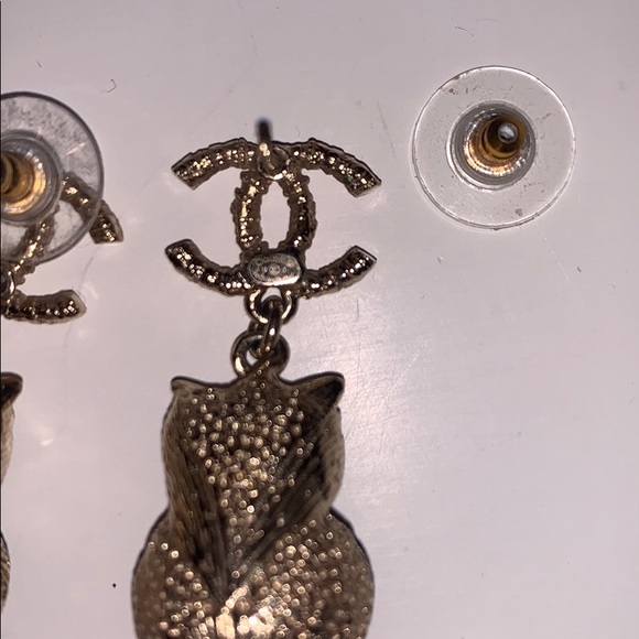 AUTHENTIC Chanel gold and black owl earrings - Picture 3 of 3
